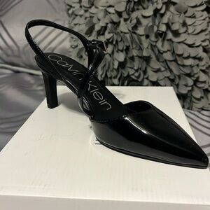 Brand New Calvin Klein Size 8 shoe